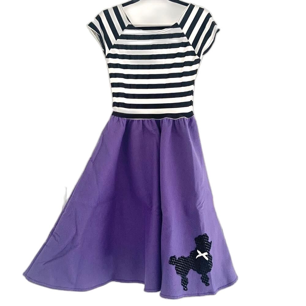 Charades 50’s Poodle Skirt Costume Halloween NEW Size Medium Purple